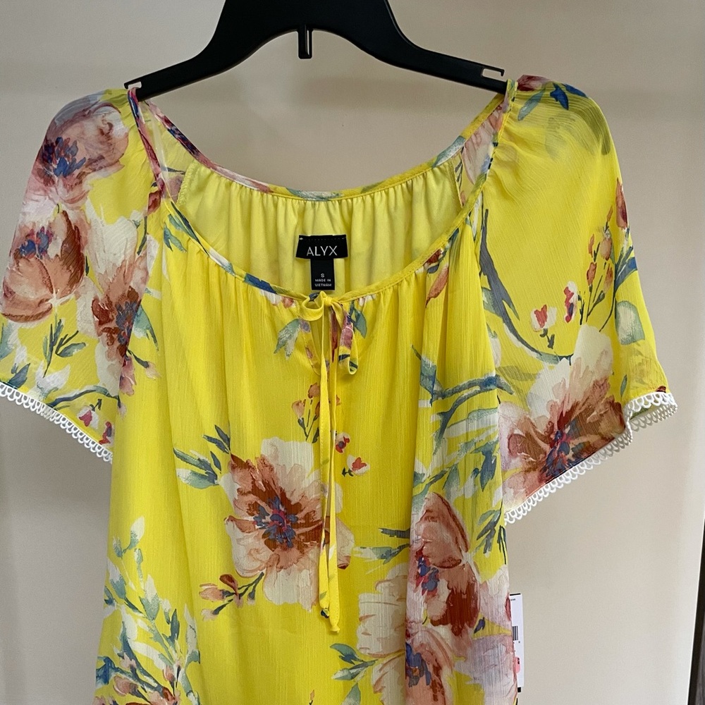 Pretty Floral Summer Blouse